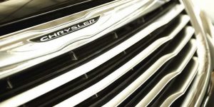 2016_chrysler_townandcountry_grill